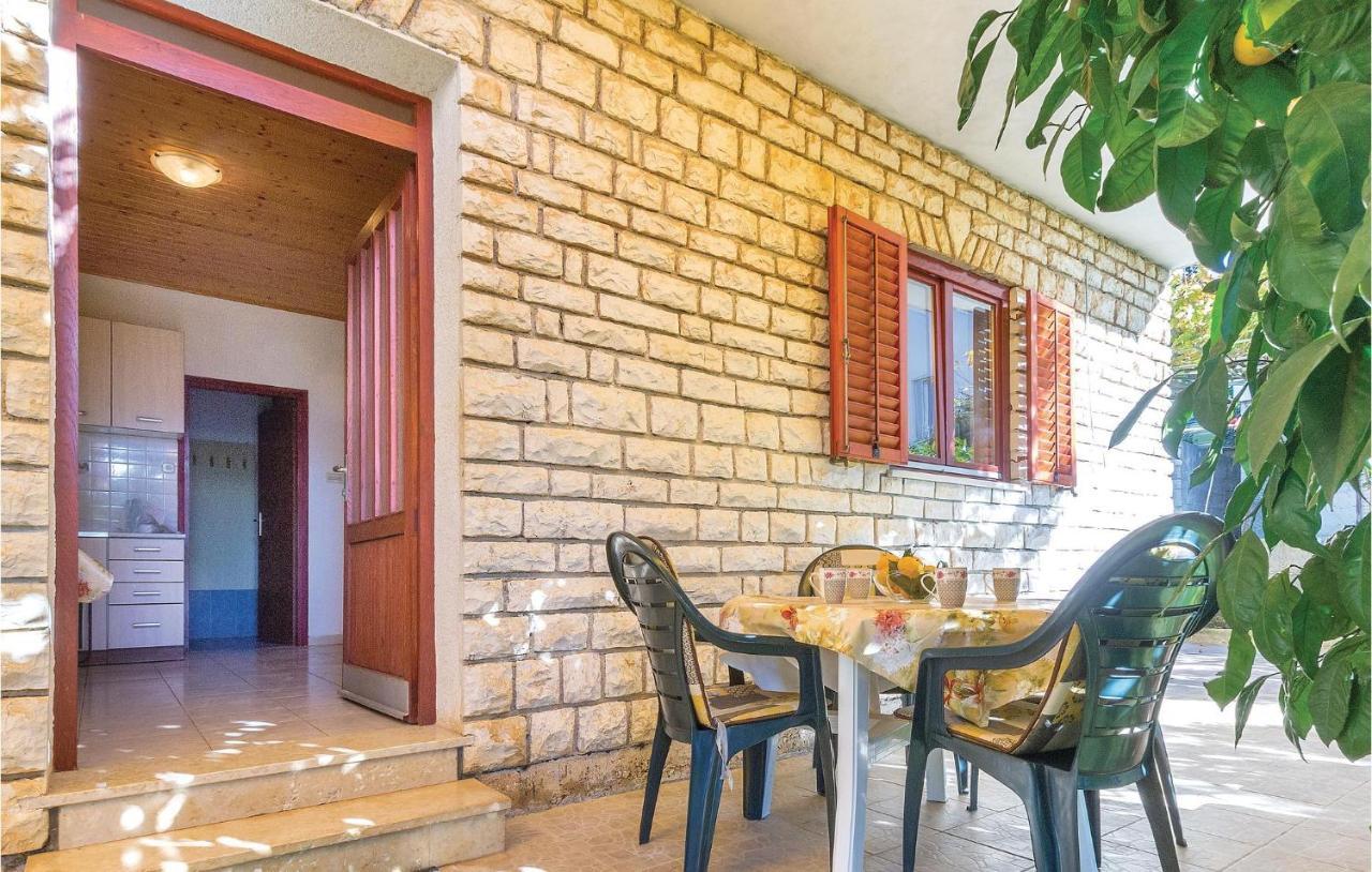 Awesome Apartment In Pula With Wifi Zewnętrze zdjęcie